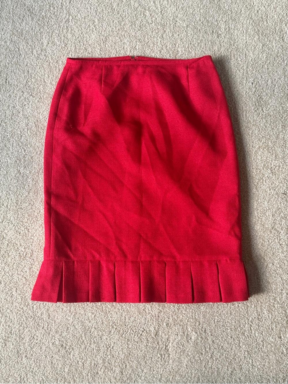 Evan Picone Women’s Red Pencil Skirt with Pleated Hem Size 8